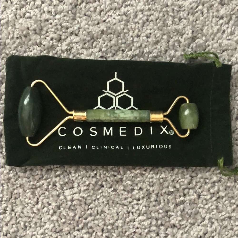 Cosmedix jade roller